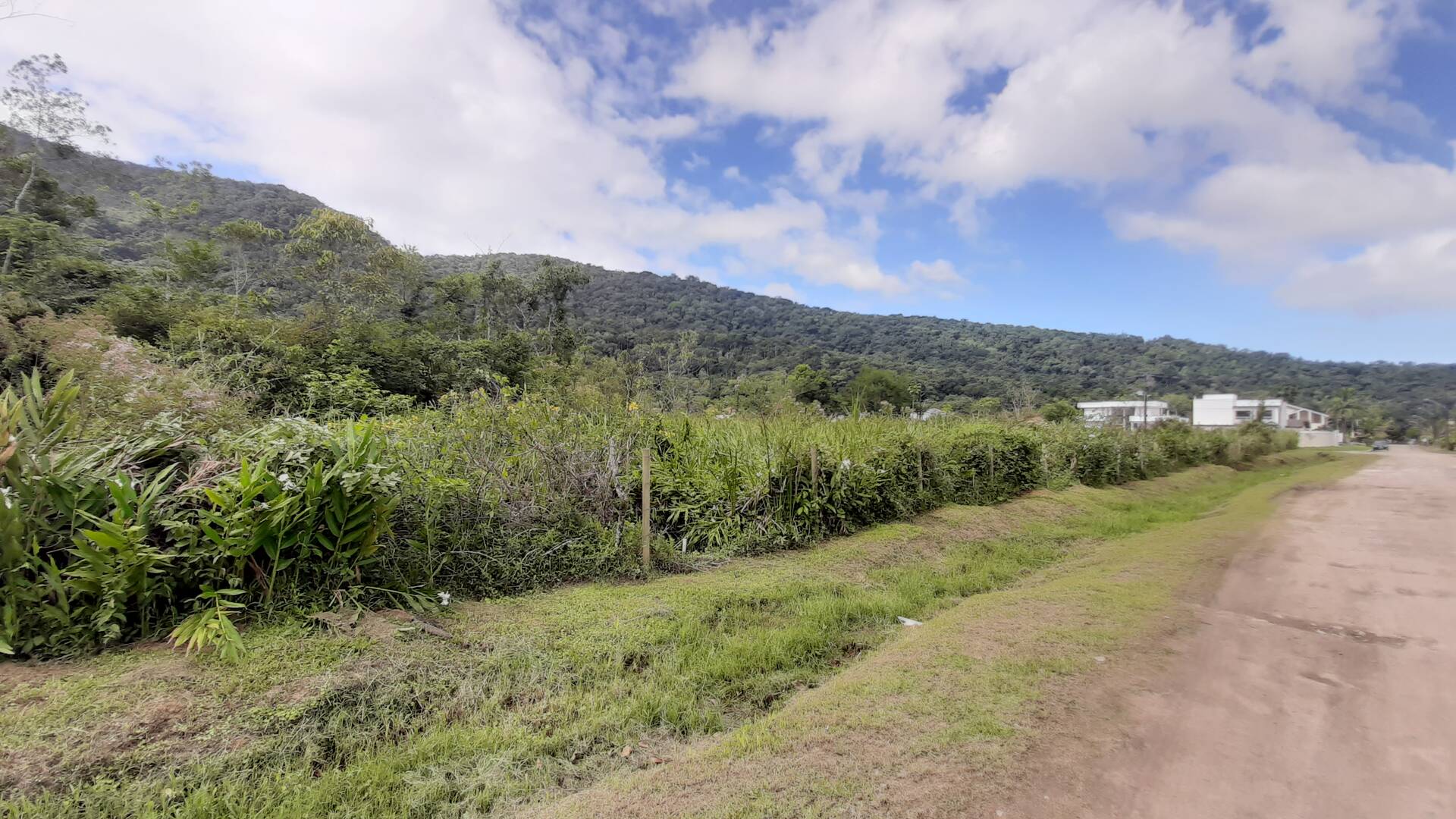 #MV639 - Terreno em condomínio para Venda em Caraguatatuba - SP