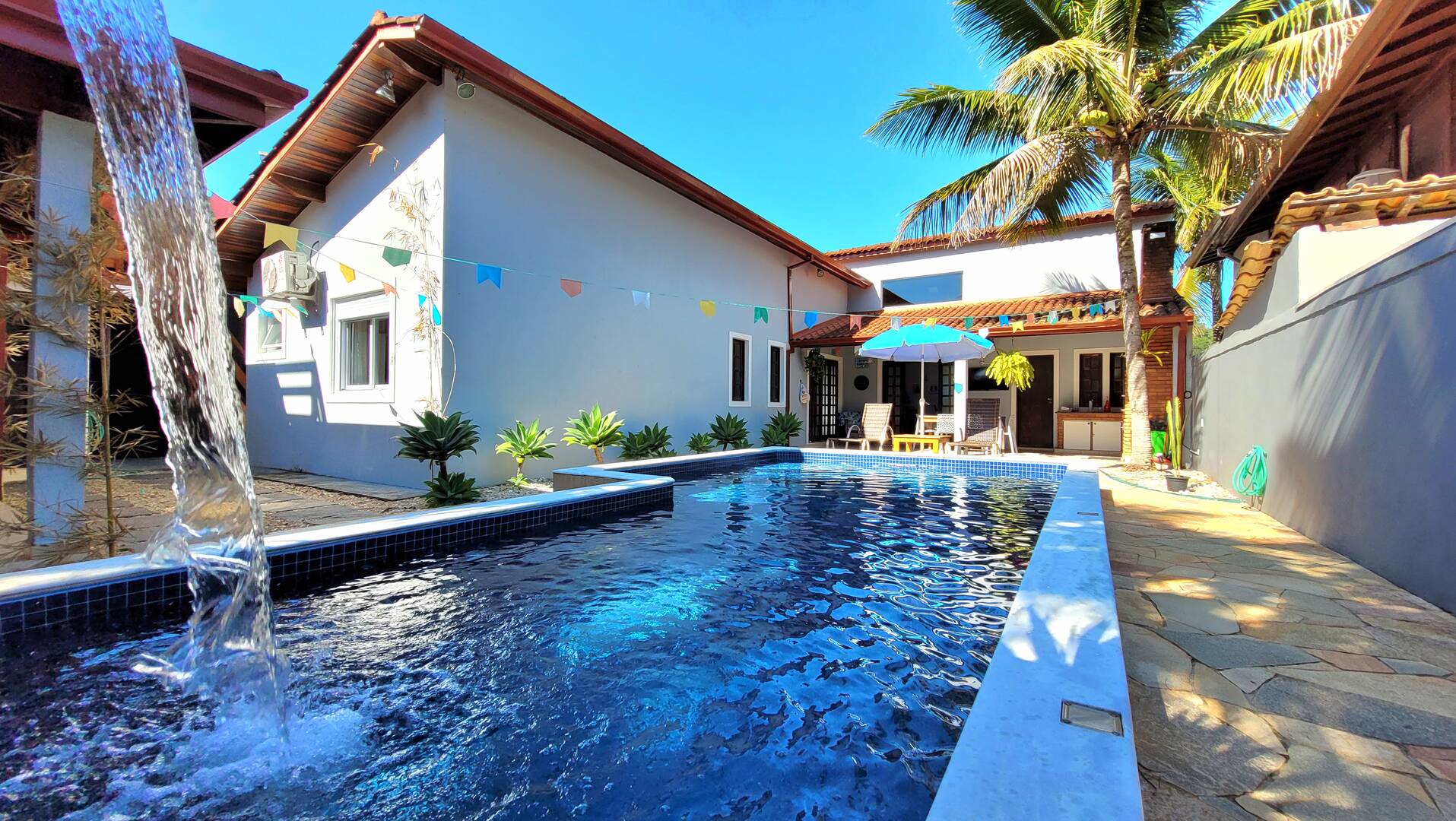 #MV516 - Casa em condomínio para Venda em Caraguatatuba - SP
