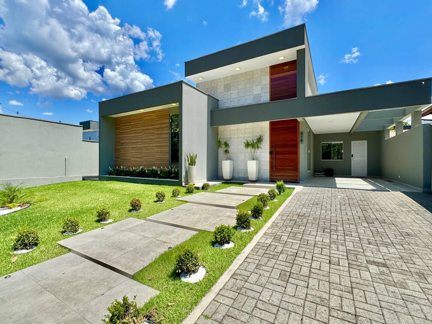 #MV875 - Casa em condomínio para Venda em Caraguatatuba - SP