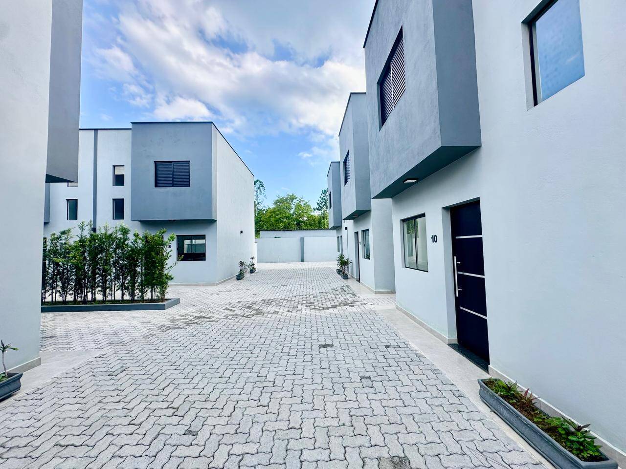 #RES10 - Casa para Venda em Caraguatatuba - SP