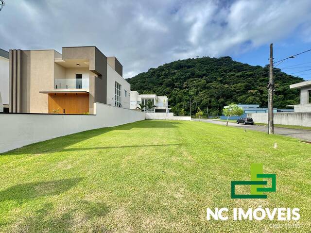 Venda em Costa Nova - Caraguatatuba