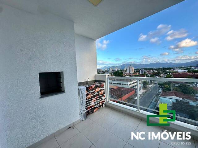 Apartamento para Venda em Caraguatatuba - 2
