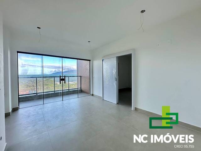 Apartamento para Venda em Caraguatatuba - 4