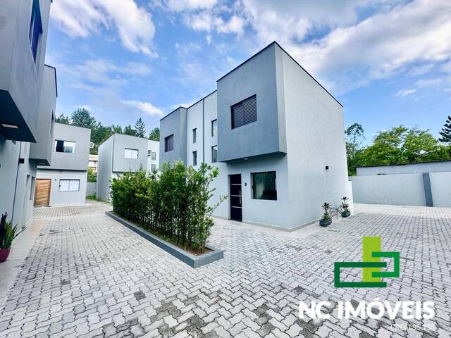 #RES10 - Casa para Venda em Caraguatatuba - SP