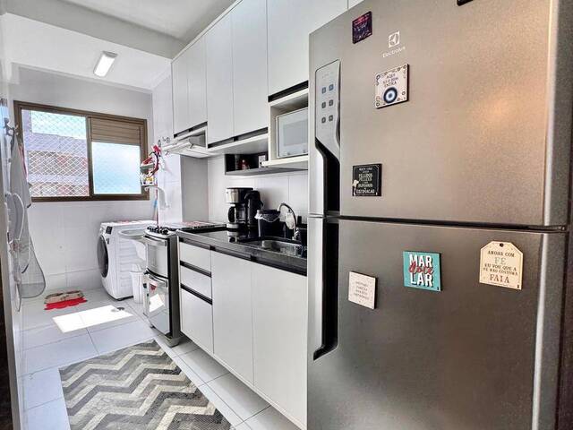 Apartamento para Venda em Caraguatatuba - 5
