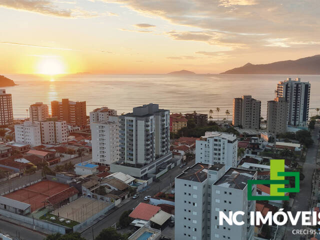 Apartamento para Venda em Caraguatatuba - 3