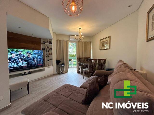 Apartamento para Venda em Caraguatatuba - 2