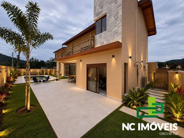 #MV887 - Casa para Venda em Caraguatatuba - SP - 2